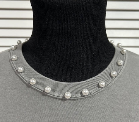 Med Grey Short Sleeved Tee with Pearl Trims